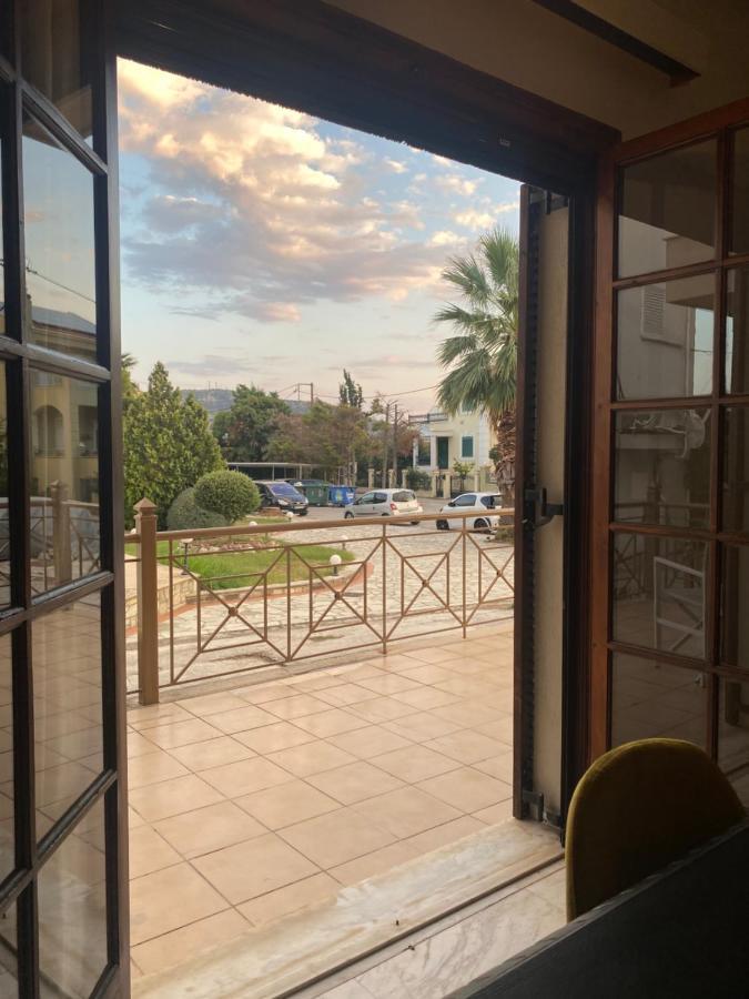 Kalloni Luxury Apartment Volos Exterior photo